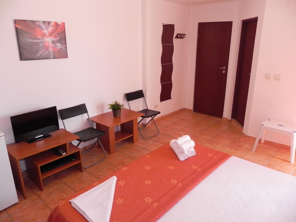 Pensiunea Iubesc Marea Costinesti Bagian luar foto